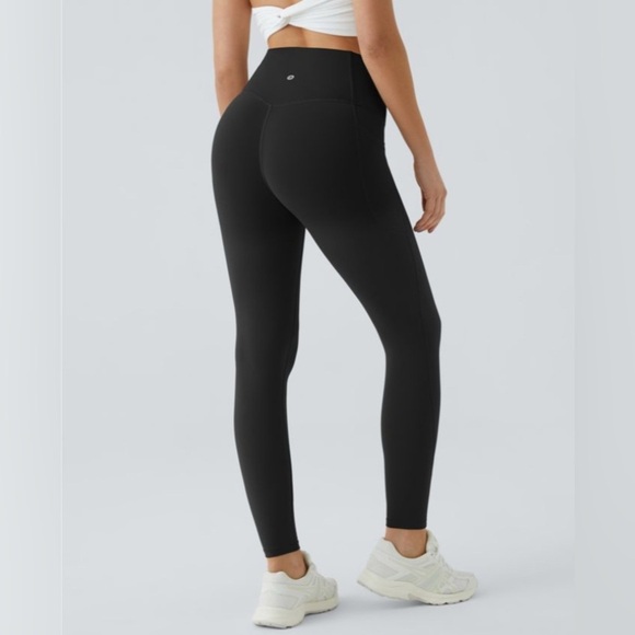 HALARA SoCinched High Waisted Black Tummy Control Leggings Side Pocket Medium - Picture 3 of 10